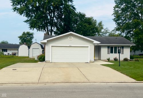 310 Winchester Rd, Geneva, IN, 46740-9682 | Card Image