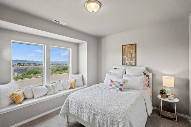 18126 E Barclay Ct, House other with 4 bedrooms, 2 bathrooms and null parking in Greenacres WA | Image 9