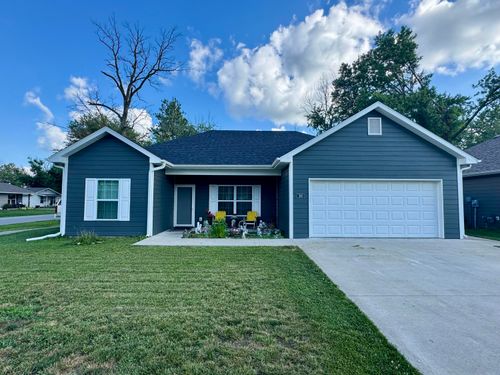 200 W Lakeview Ave, CENTRALIA, MO, 65240 | Card Image