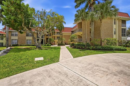 229-5570 Tamberlane Cir, Palm Beach Gardens, FL, 33418-4106 | Card Image