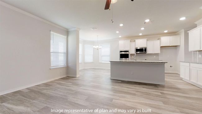 604 Sydney Blvd, House other with 5 bedrooms, 3 bathrooms and 3 parking in Thorndale TX | Image 8