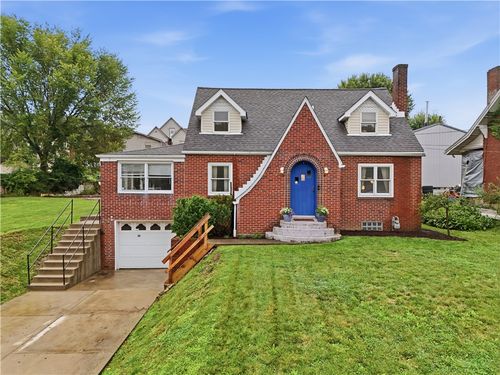210 N Haft St, Houston, PA, 15342-1514 | Card Image