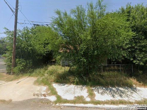 1147 Brady Blvd, San Antonio, TX, 78207-7327 | Card Image