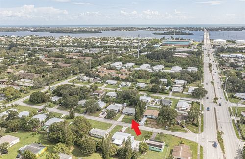 1730 5th Ct, Vero Beach, FL, 32960-5615 | Card Image