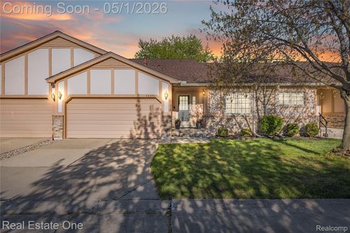 42374 Willow Tree Ln E, Clinton Township, MI, 48038-5213 | Card Image