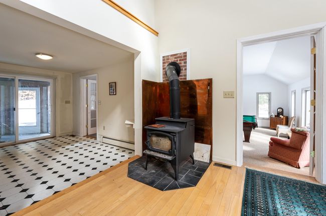 1115 New Boston Rd, House other with 3 bedrooms, 3 bathrooms and null parking in Francestown NH | Image 15