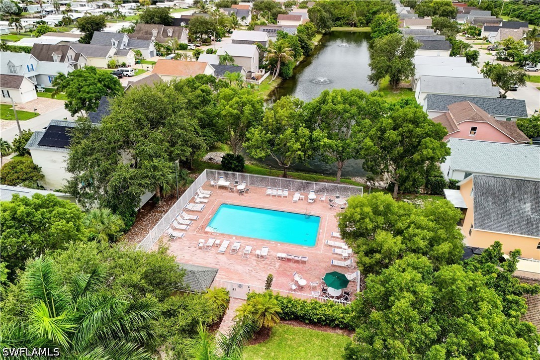 Residential in Naples 4