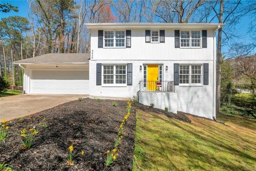 4620 Central Dr, Stone Mountain, GA, 30083-2531 | Card Image