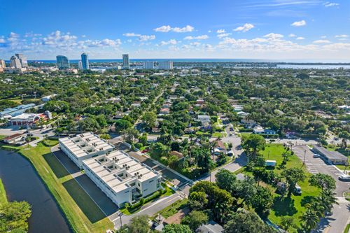 1933 Dock St, West Palm Beach, FL, 33401-7503 | Card Image
