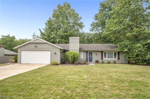 11586 Pleasant Ridge Pl, Strongsville, OH, 44136-4522 | Card Image