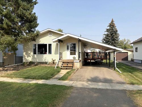 5007 46 Ave, Forestburg, AB, T0B1N0 | Card Image