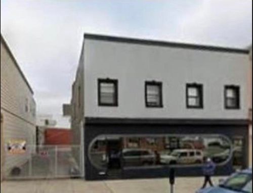 727-725-727 Broadway, Bayonne, NJ, 07002-4786 | Card Image