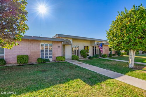 9905 W Hawthorn Dr, Sun City, AZ, 85351-2826 | Card Image