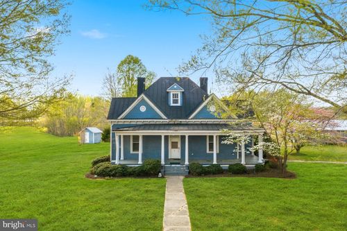 2136 Rocksprings Rd, Ringgold, VA, 24586-5620 | Card Image