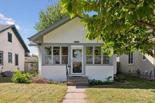 3032 19th Ave S, Minneapolis, MN, 55407-1919 | Card Image