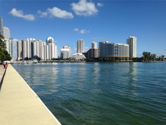 APT-1420 - 540 Brickell Key Dr, Condo with 1 bedrooms, 2 bathrooms and null parking in Miami FL | Image 33