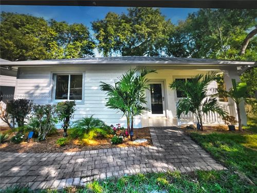 a-4 Transylvania Ave, Key Largo, FL, 33037-4718 | Card Image