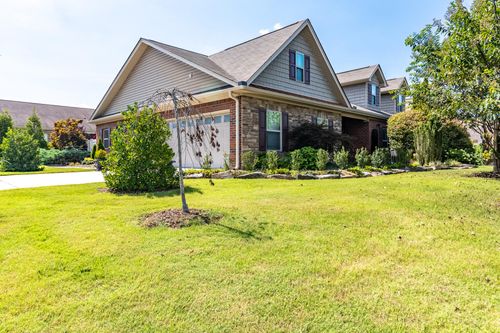 125 Tradewind Dr, Fort Oglethorpe, GA, 30742-4232 | Card Image