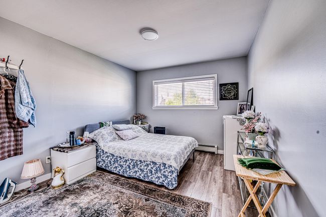 7768 18th Ave, House other with 6 bedrooms, 3 bathrooms and 2 parking in Burnaby BC | Image 6