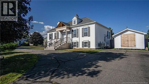 1 Willingdon St, Oromocto, NB, E2V2S2 | Card Image