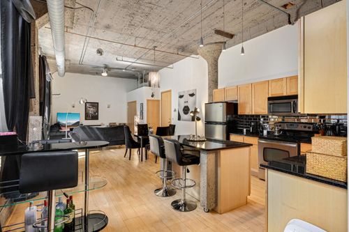 unit-311-521 S 7th St, Minneapolis, MN, 55415-1652 | Card Image