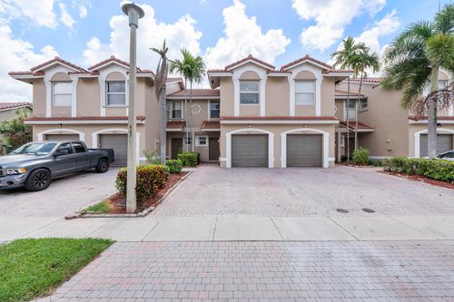5540 Nw 90th Ter, Sunrise, FL, 33351-7774 | Card Image