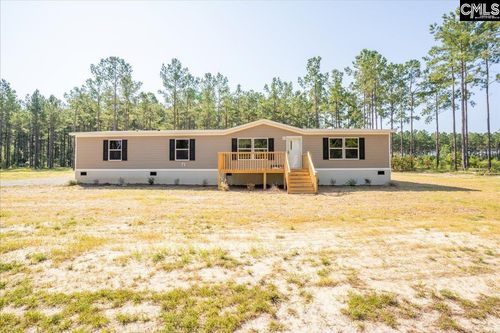 762 White Pond Rd, Williston, SC, 29853-4816 | Card Image