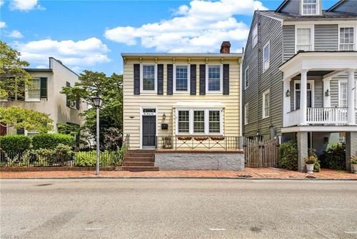 222 Glasgow St, Portsmouth, VA, 23704-2802 | Card Image