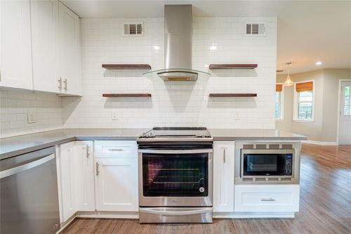 13018 Wincrest Ct, Cypress, TX, 77429-2085 | Card Image