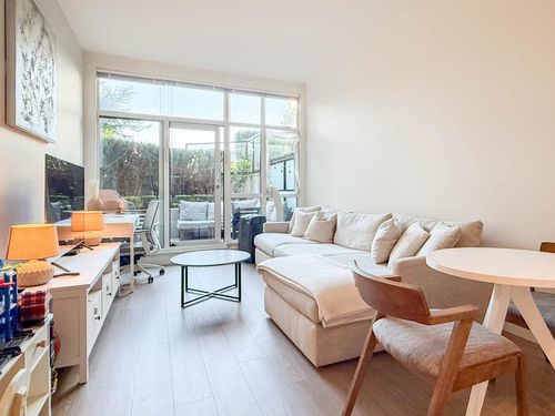 103-105 W 2nd St, North Vancouver, BC, V7M0E3 | Card Image