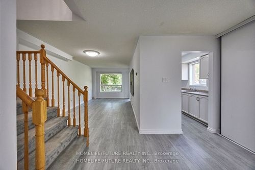 6 Pickett Cres, Barrie, ON, L4N8B8 | Card Image