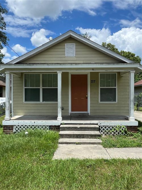 717 W Silver Springs Pl, Ocala, FL, 34475-6562 | Card Image