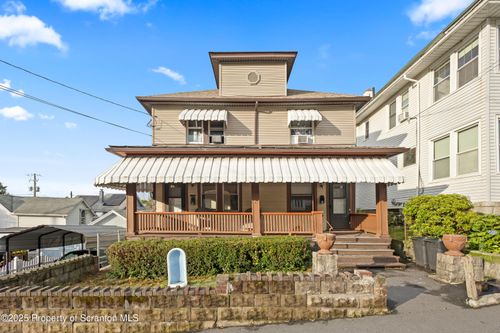 711-709-711 Hemlock St, Scranton, PA, 18505-2093 | Card Image