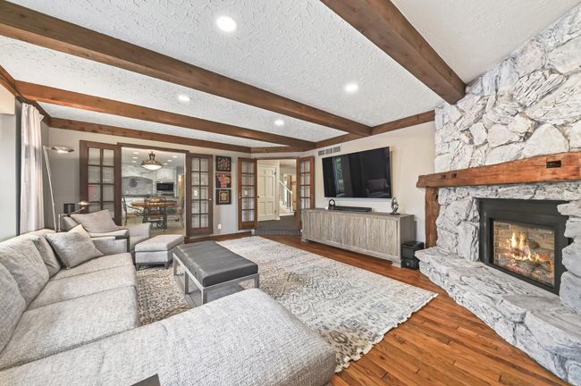 18140 Colline Vue Boulevard, House other with 4 bedrooms, 3 bathrooms and null parking in Brookfield WI | Image 7