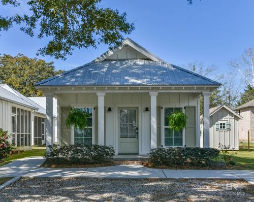 1695 S Guarisco St, Daphne, AL, 36526-4667 | Card Image