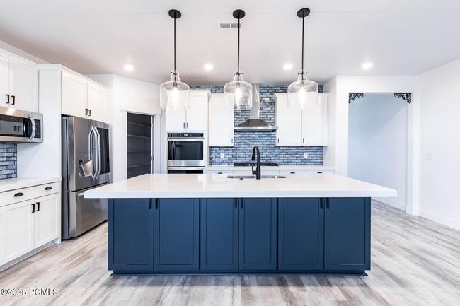 1112 N Springer View Loop, House other with 4 bedrooms, 5 bathrooms and null parking in Midway UT | Image 4
