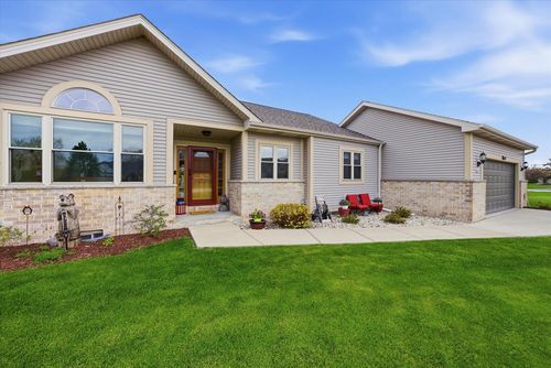 4335 S Rose Court, New Berlin, WI, 53151 | Card Image
