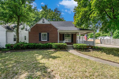 1041 Keneberry Way Se, East Grand Rapids, MI, 49506-3511 | Card Image