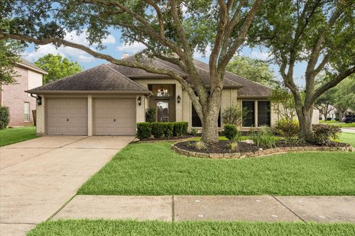 140 Greenridge Cir, League City, TX, 77573-4545 | Card Image