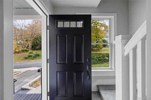 122 Liberty Ave, Port Jefferson, NY, 11777-2009 | Card Image