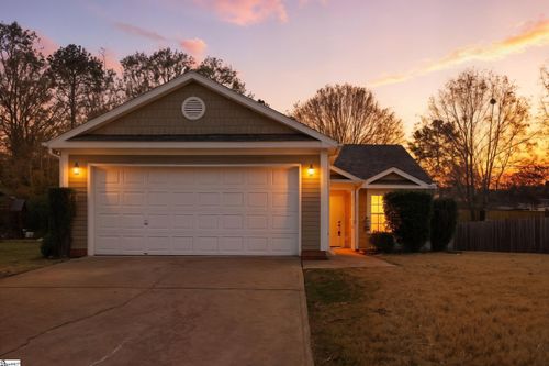 4 Hawkesbury Rd, Simpsonville, SC, 29681-4682 | Card Image