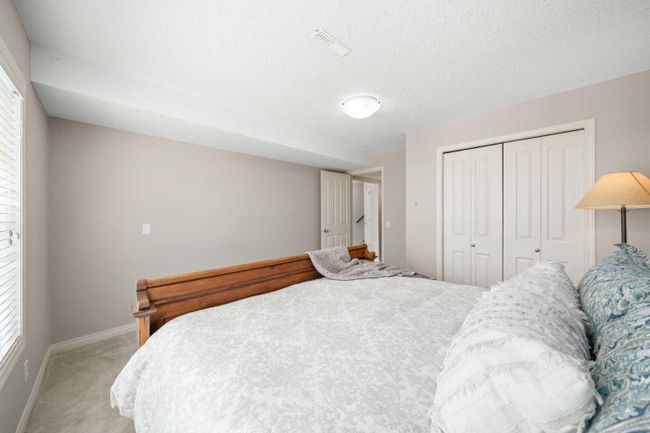 245 Springbank Terrace Sw, Home with 2 bedrooms, 2 bathrooms and 4 parking in Calgary AB | Image 35