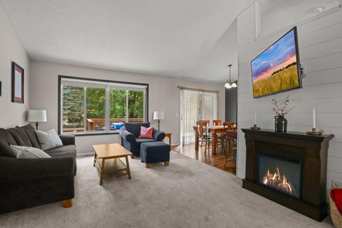 7600 Palomino Ln, Lino Lakes, MN, 55014-2905 | Card Image