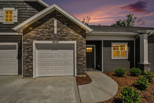 15-2835 W Cobblestone Ct Se, Kentwood, MI, 49512-5498 | Card Image