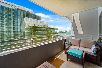 810 - 1330 West Ave, Condo with 1 bedrooms, 1 bathrooms and null parking in Miami Beach FL | Image 1