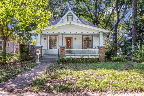 713 Osage, Manhattan, KS, 66502 | Card Image