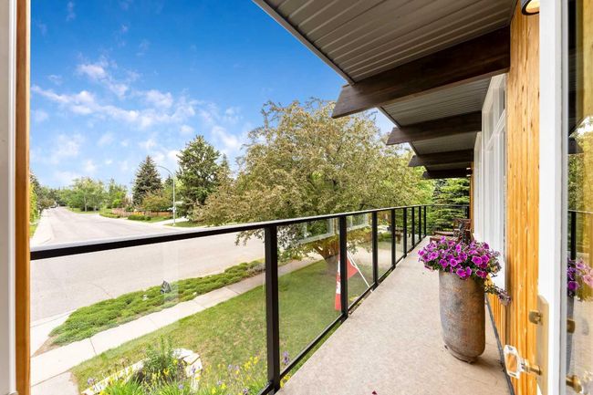 2328 Uxbridge Drive Nw, House other with 3 bedrooms, 3 bathrooms and 5 parking in Calgary AB | Image 17