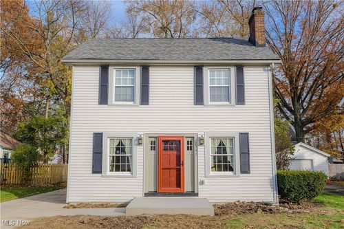 2341 19th St, Cuyahoga Falls, OH, 44223-1538 | Card Image