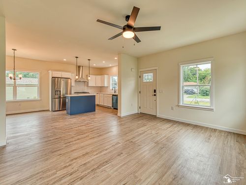 15604 Pine St, Monroe, MI, 48161-3615 | Card Image