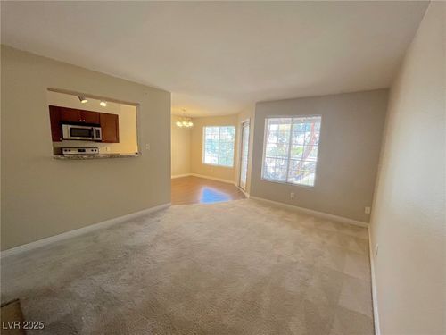 2139-2750 S Durango Dr, Las Vegas, NV, 89117-2636 | Card Image